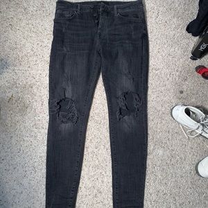 Forever 21 black Distressed Skinny Jeans size 33